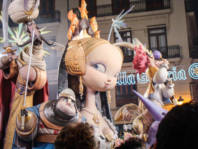 fallas_figure2